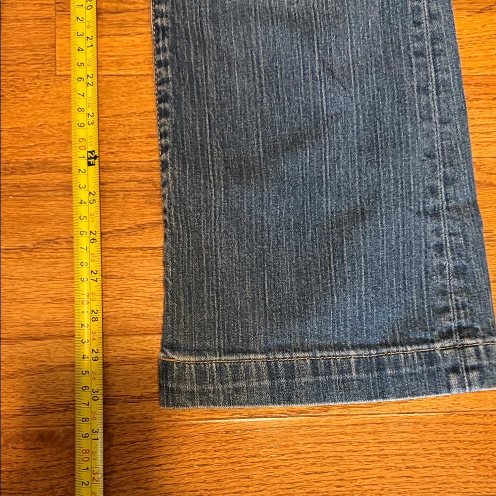 GAP Women's Light Blue Flared Jeans - Picture 4 of 6